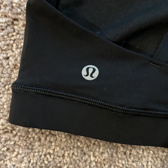 Lululemon Energy Bra-Peloton Colab - Picture 3 of 4